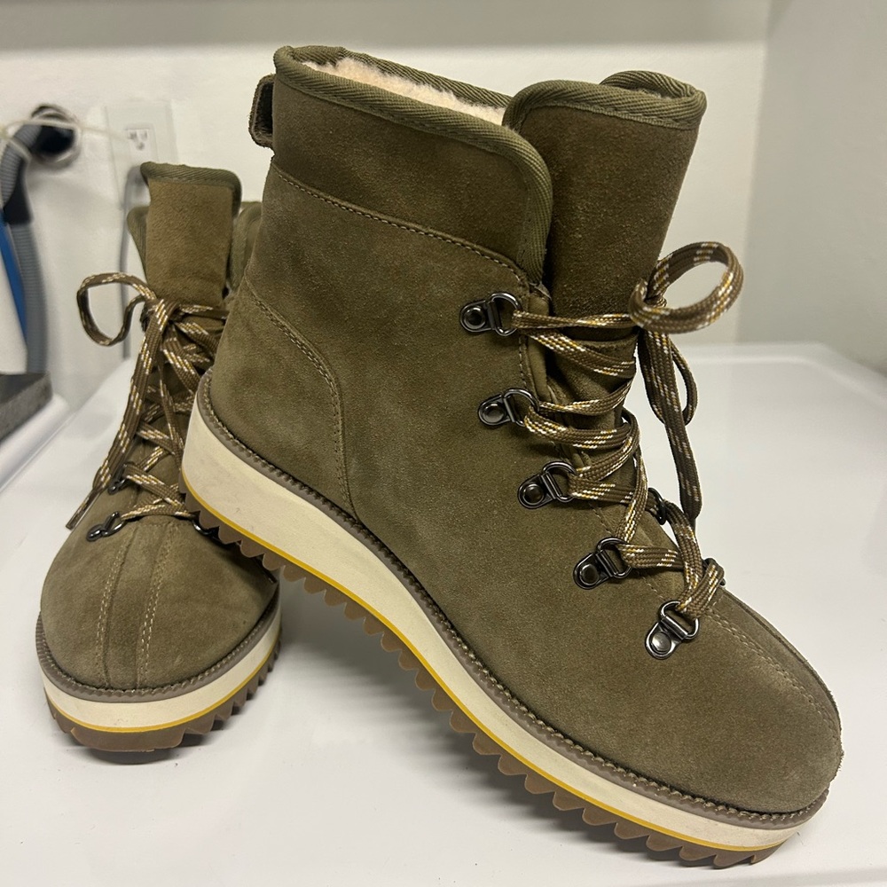 UGG Olive Lace-Up Winter Boots